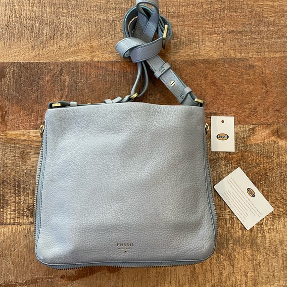 Fossil Handbags - Fossil Preston mini crossbody like new!